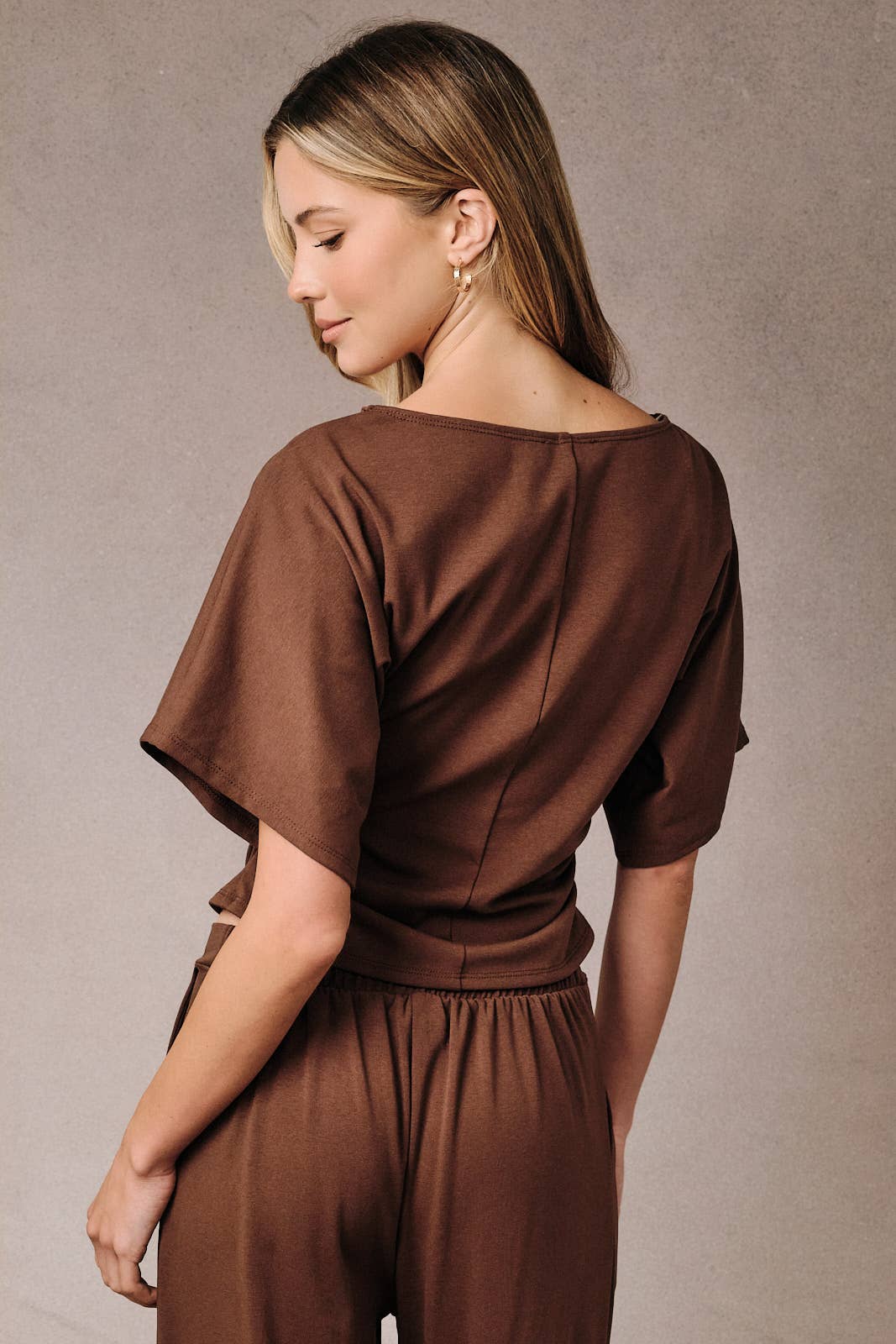 Wide Boat Neck Kimono Sleeve Ruched Waist Top, Cocoa